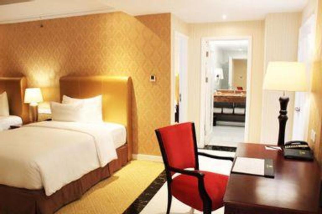 Adimulia Hotel Medan Zewnętrze zdjęcie